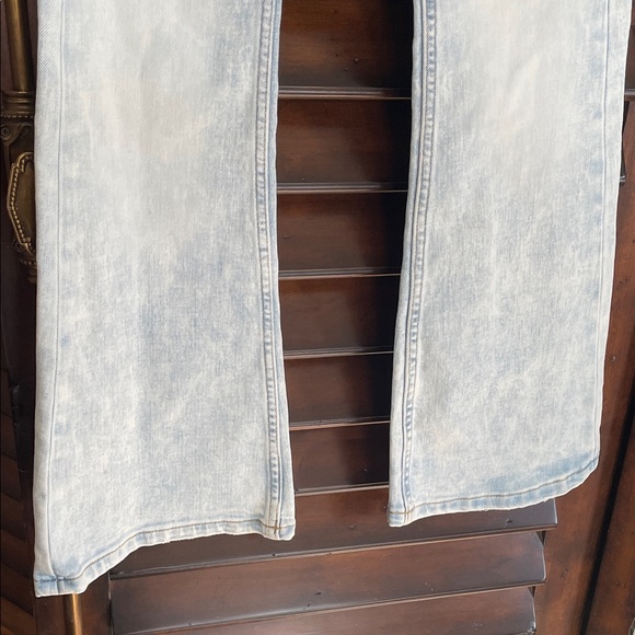 Aeropostale Light Wash Flare Jeans Size 000 - Picture 3 of 9